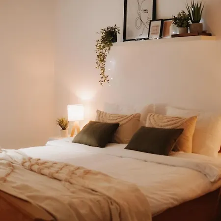 Cozy 2-bedroom Boho-themed