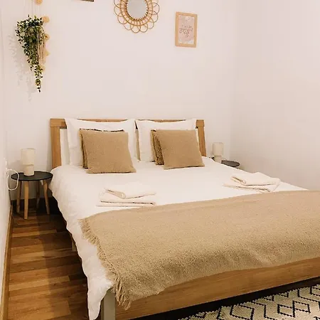 Apartmán Cozy 2-bedroom Boho-themed *
